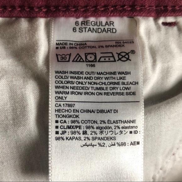 Old Navy RockStar Skinny Jeans - Picture 7 of 9